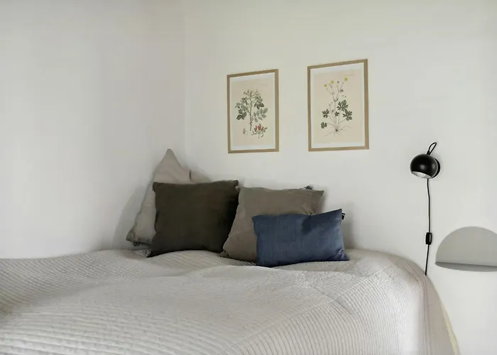 Untamed Nature And Stars In Tversted By Sea Сasa de vacaciones *